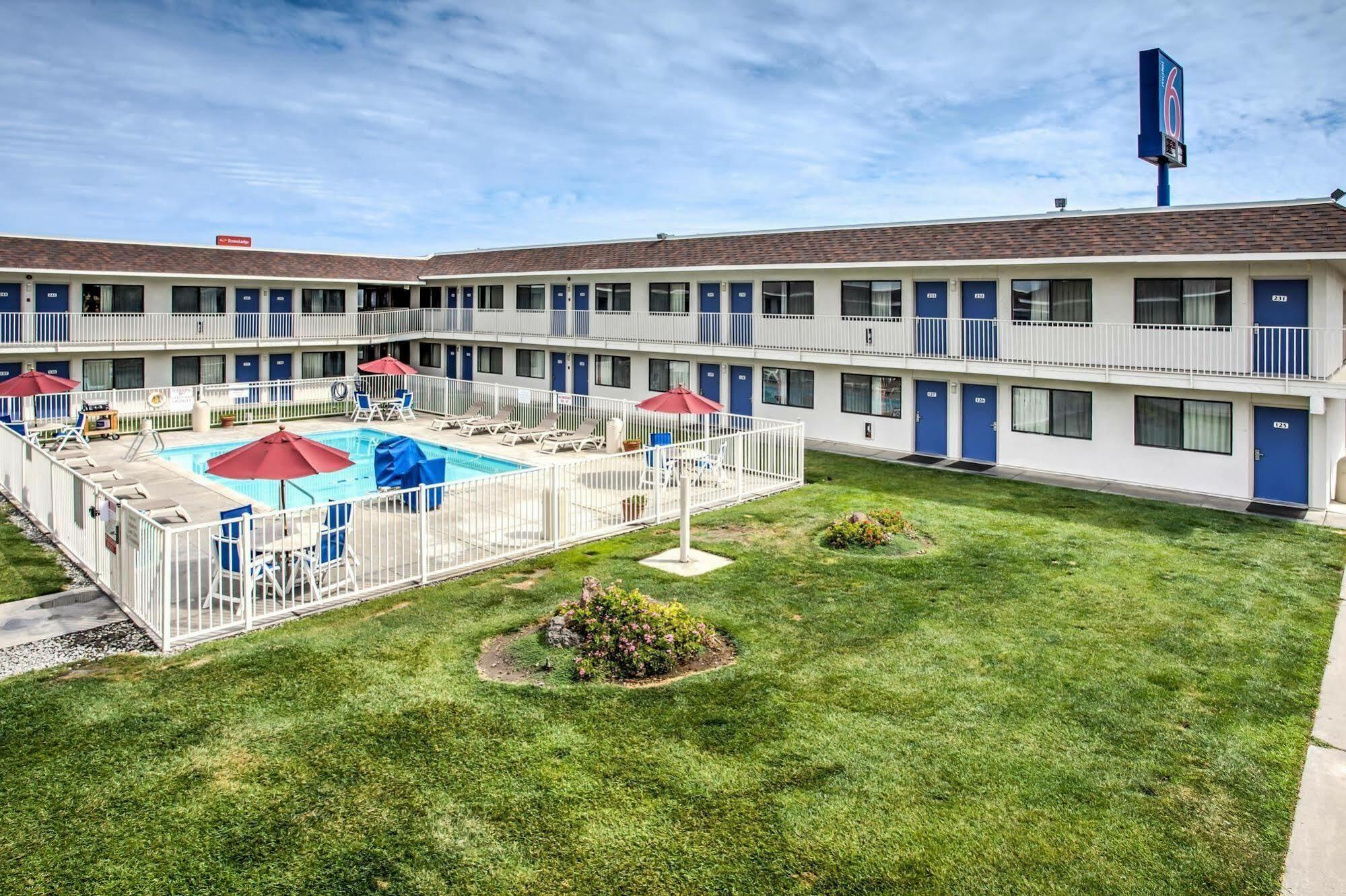 Motel 6 Williams, Ca ภายนอก รูปภาพ